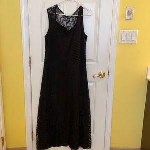 Maxi lace dress